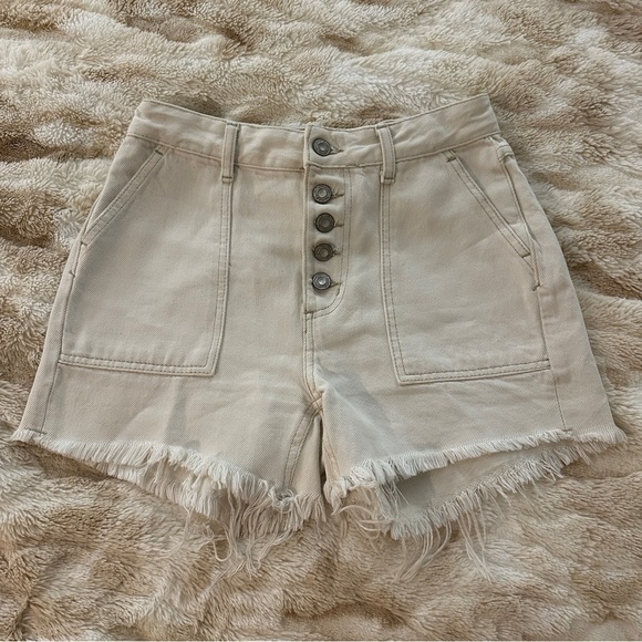 Free People We The Free Jesse Carpenter Shorts Cutoff Denim Off White Size: 24 - Picture 3 of 6